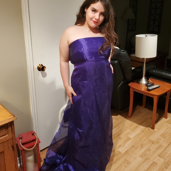 Beautiful deep purple maxi prom dress US 13/14 - Picture 1 of 5